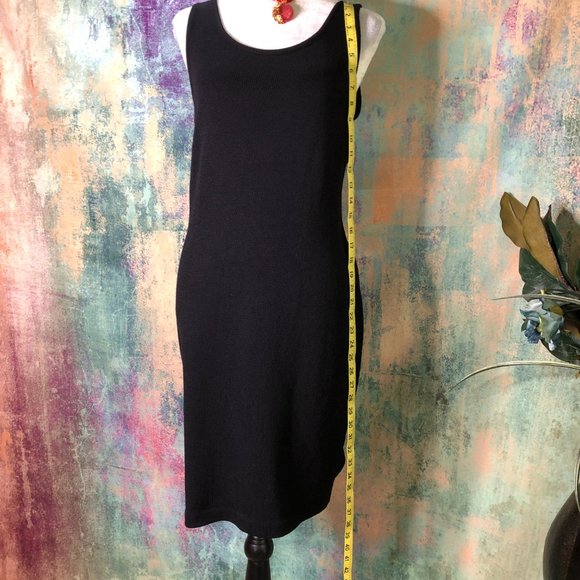 📌St. John Great Form Fitting Sleeveless Knit Dress - Picture 8 of 14
